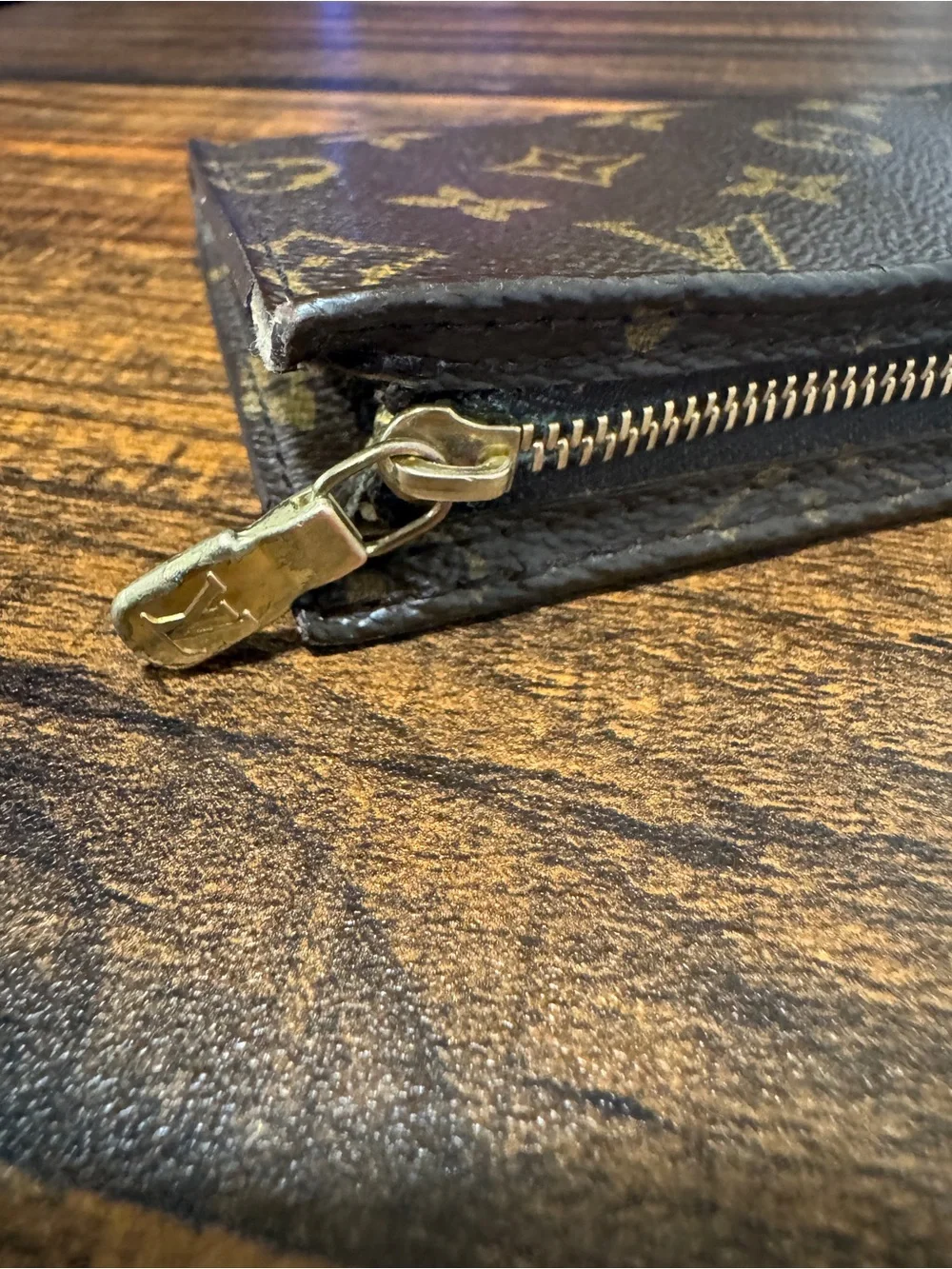 Louis Vuitton bucket pouch
